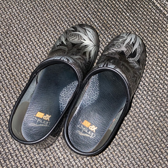 Dansko clogs - Picture 2 of 4